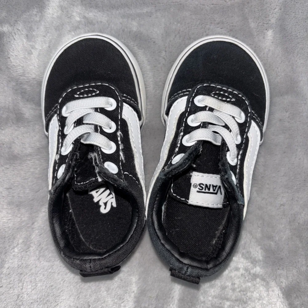 Vans Old Skool Toddler Shoes Black/White Size 5